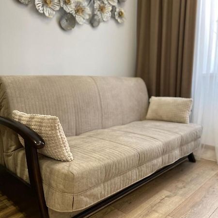 Homelike Apartment Λβιβ Εξωτερικό φωτογραφία
