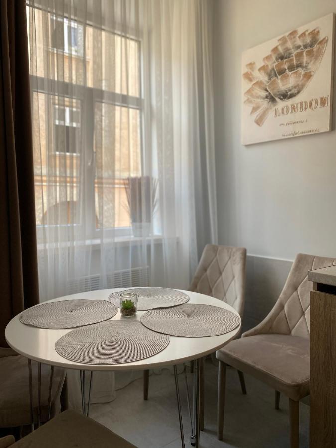 Homelike Apartment Λβιβ Εξωτερικό φωτογραφία